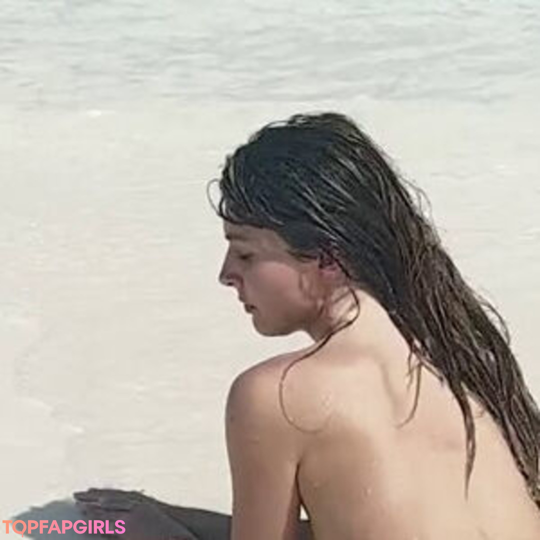 Willow PrestonOnlyFans Model Nude Leaks Pic #3